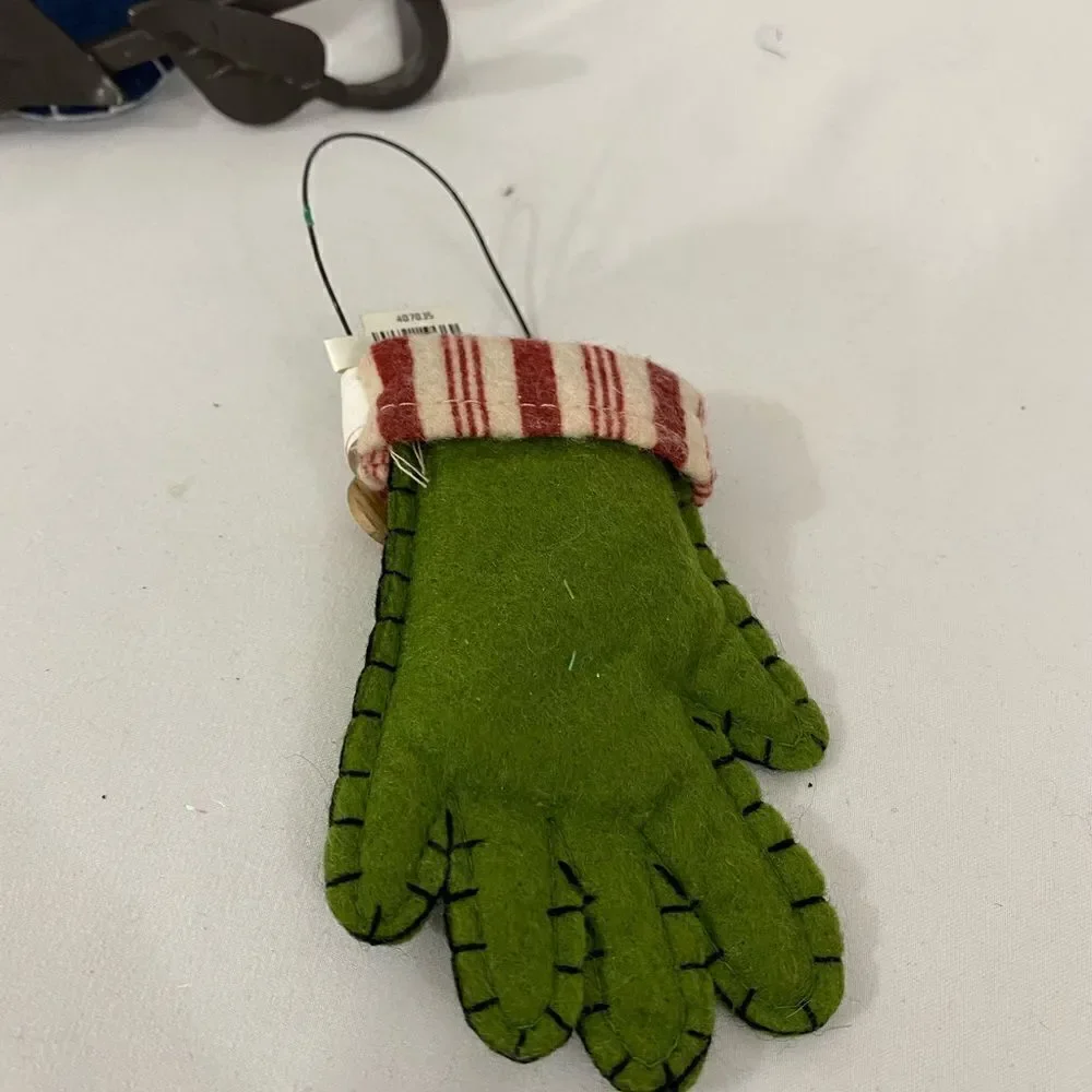 NWT Christmas Mitten Ornaments